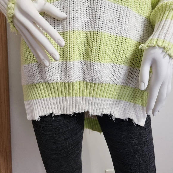 Forever‎ 21 oversized color block sweater size small - Picture 7 of 16